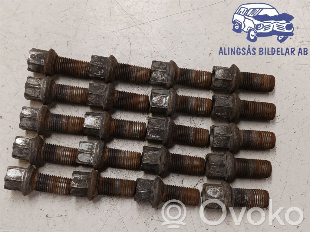 Volkswagen Caddy Tuercas/tornillos 