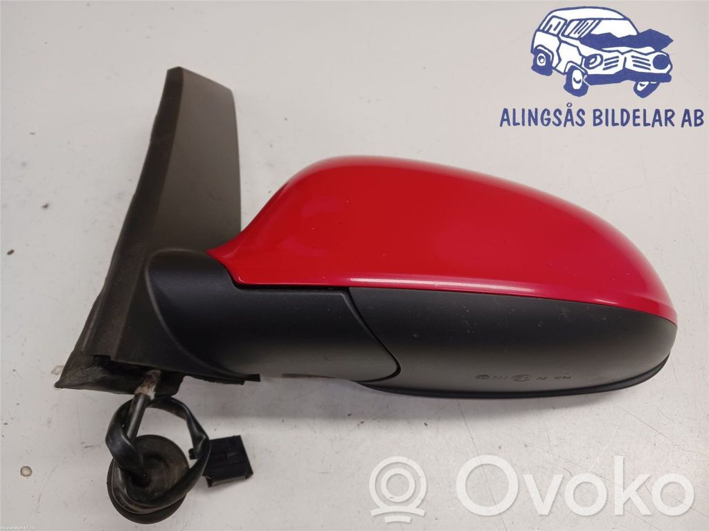 Opel Astra J Front door electric wing mirror 