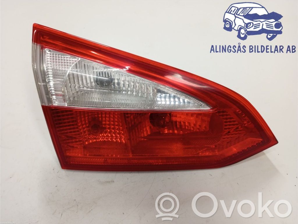 Ford Focus Tailgate rear/tail lights 