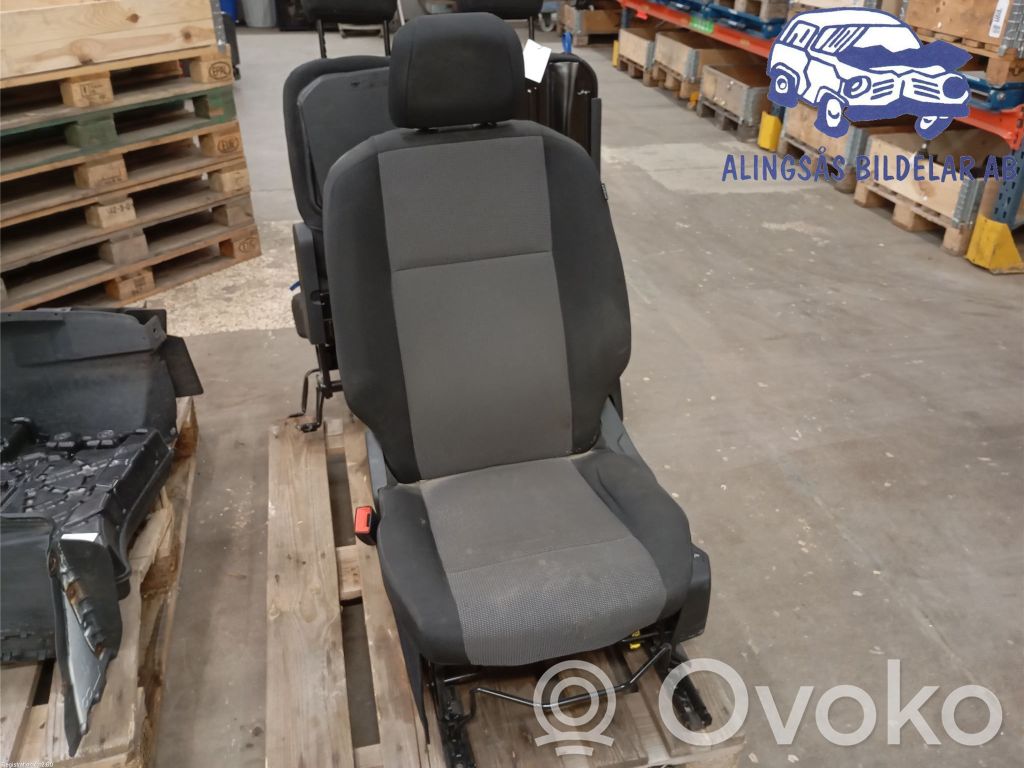 Peugeot Partner III Front driver seat 