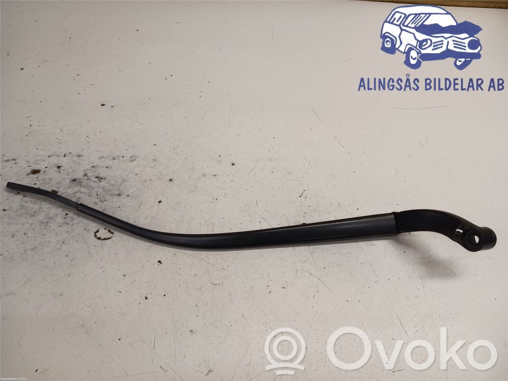 Mazda 3 III Front wiper blade arm 
