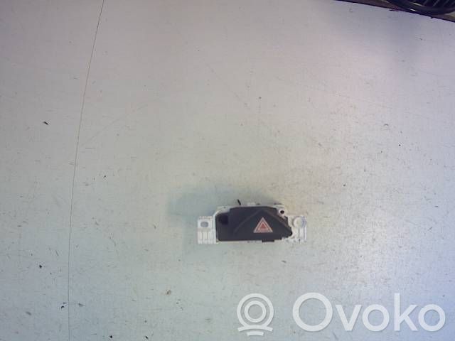 Ford Focus Hazard light switch 