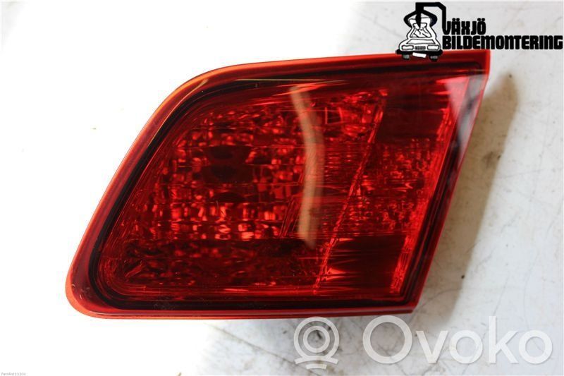 Subaru Legacy Takaluukun takavalot 