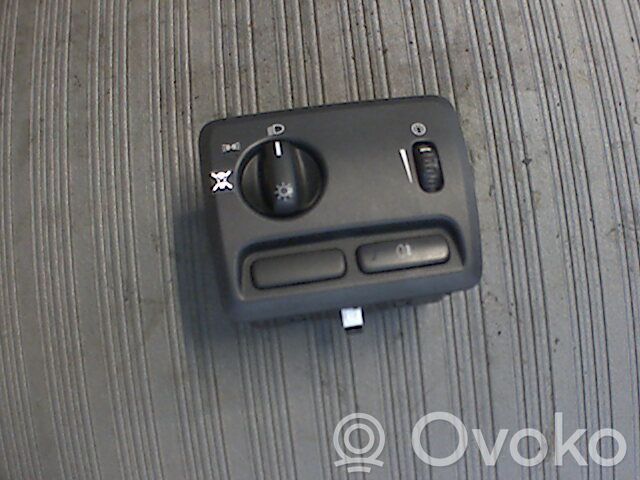 Volvo XC70 Light switch 