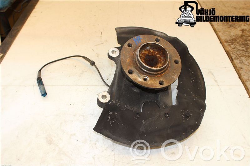 BMW 6 E63 E64 Front wheel hub spindle knuckle 