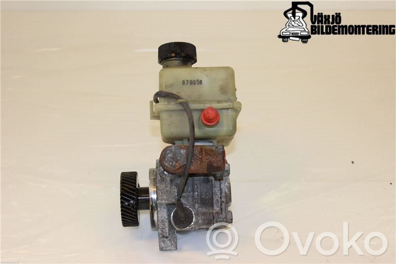 Mazda 5 Power steering pump 