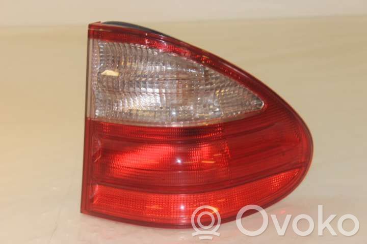 Mercedes-Benz E W210 Takavalot 