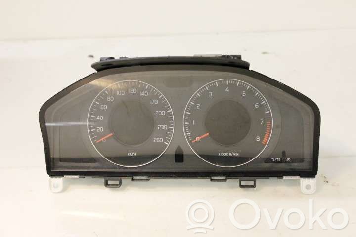 Volvo V70 Geschwindigkeitsmesser Cockpit 