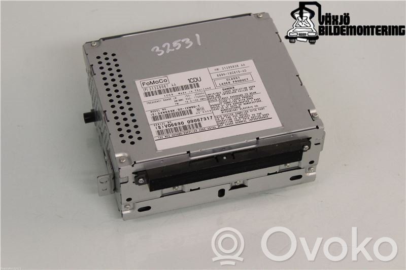 Volvo V70 Panel / Radioodtwarzacz CD/DVD/GPS 