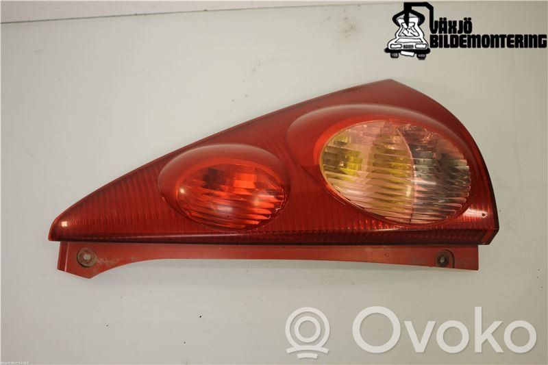 Peugeot 107 Aizmugurējais lukturis virsbūvē 