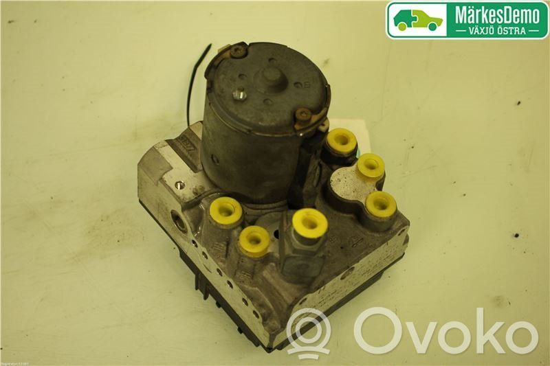 BMW 7 E38 ABS Pump 