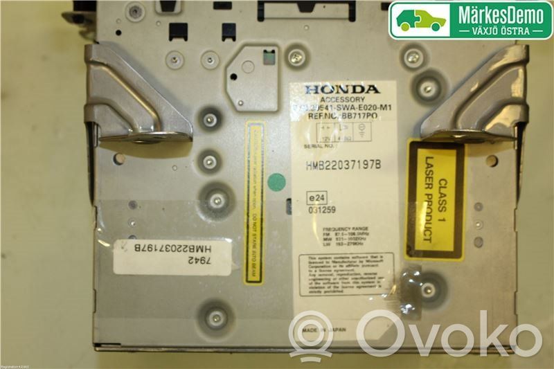 Honda CR-V Radio/CD/DVD/GPS head unit 