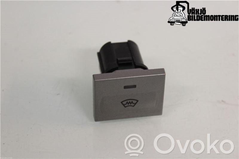 Electric window control switch   1559587