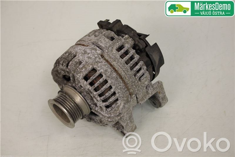 Opel Astra H Alternator 