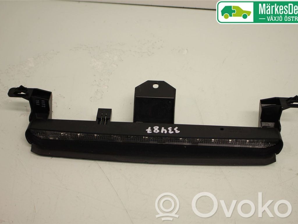 Volvo V70 Third/center stoplight 