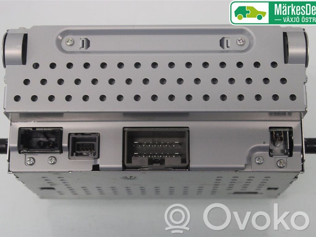 Volvo V70 Radio/CD/DVD/GPS head unit 