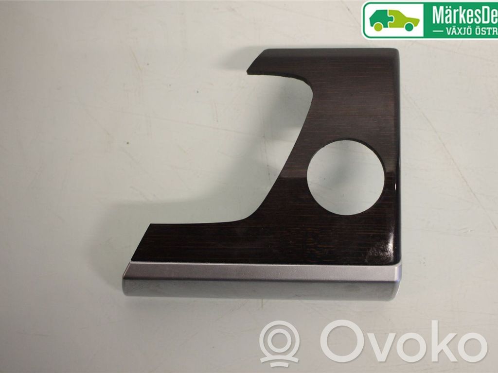 BMW X6 E71 Dashboard glove box trim 