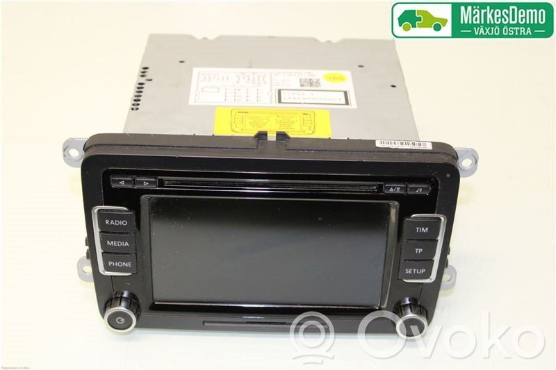 Volkswagen PASSAT B7 Panel / Radioodtwarzacz CD/DVD/GPS 