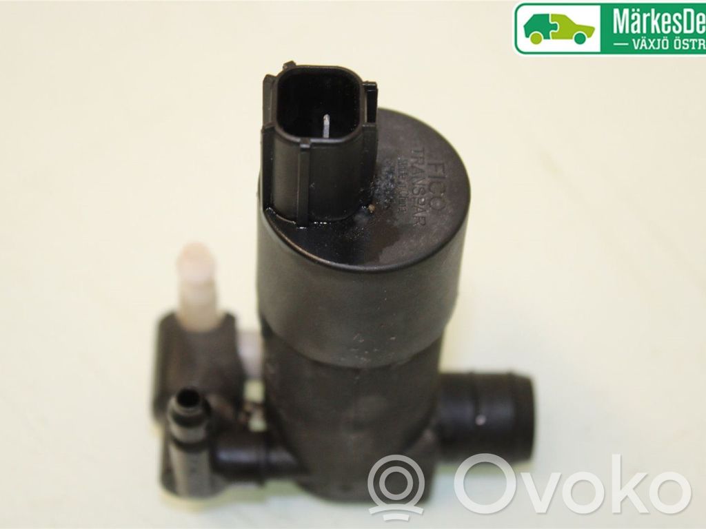 Windscreen/windshield washer pump   2205506