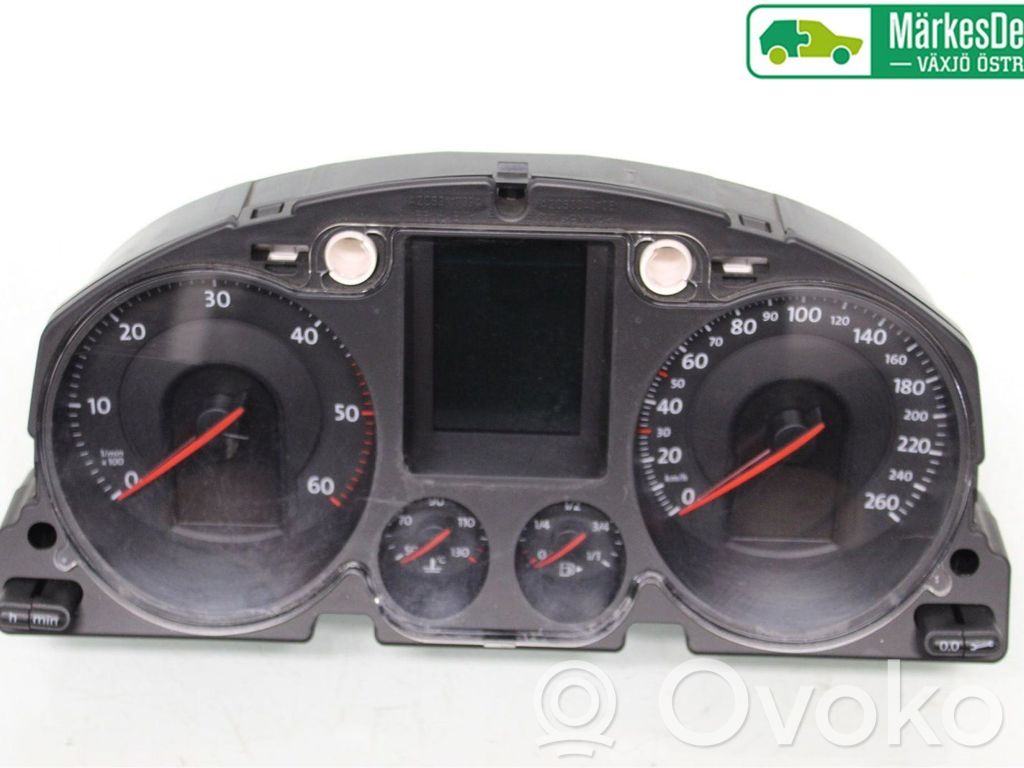 Volkswagen PASSAT B7 Vitezometru (grup de instrumente) 