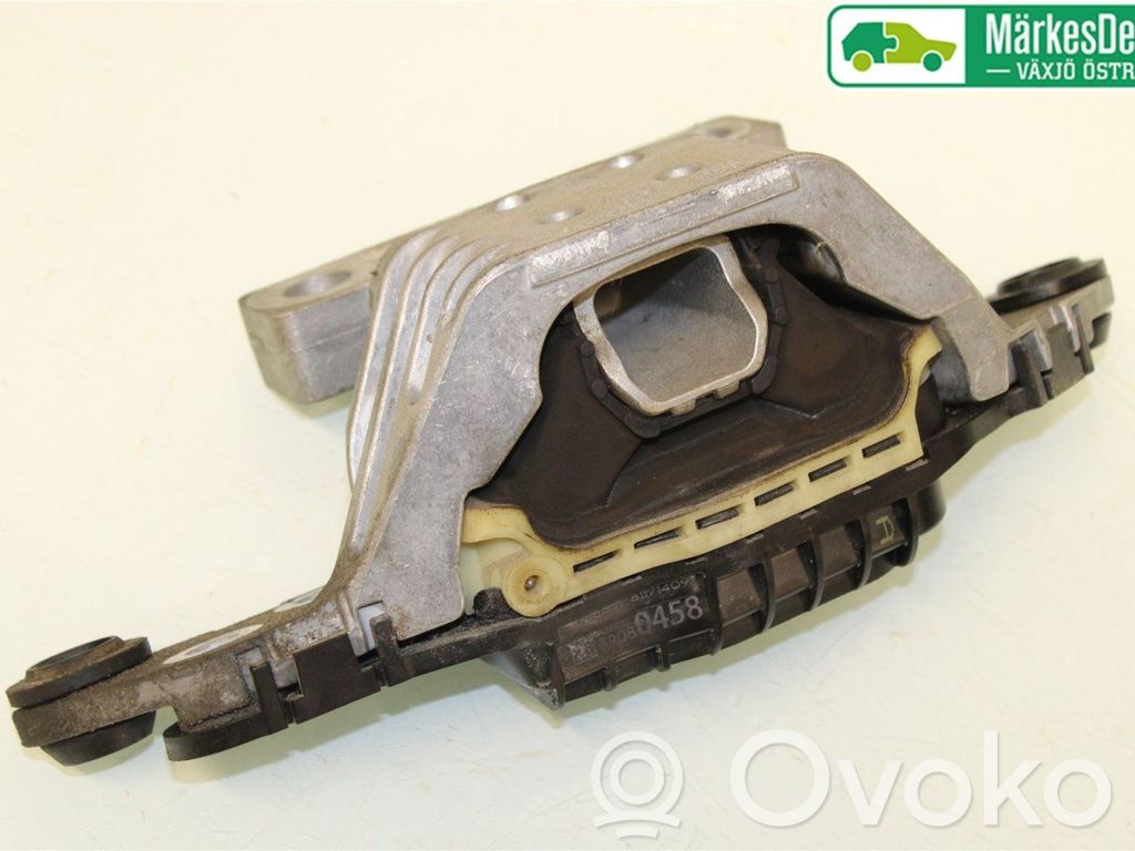 Opel Astra K Engine mounting bracket 