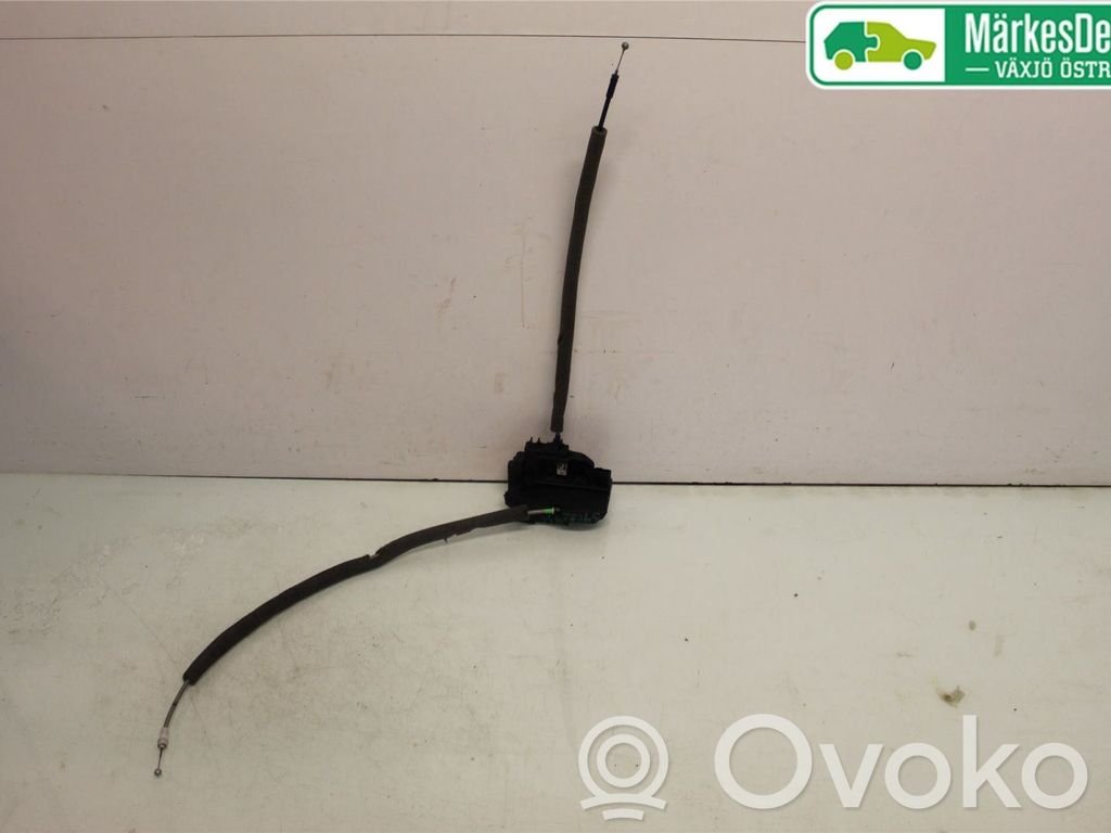 Nissan Qashqai+2 Încuietoare ușă spate 