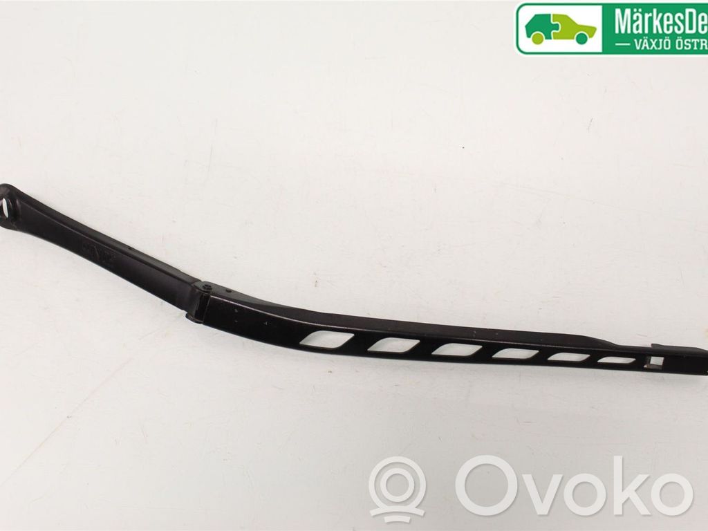 BMW 5 E60 E61 Front wiper blade arm 