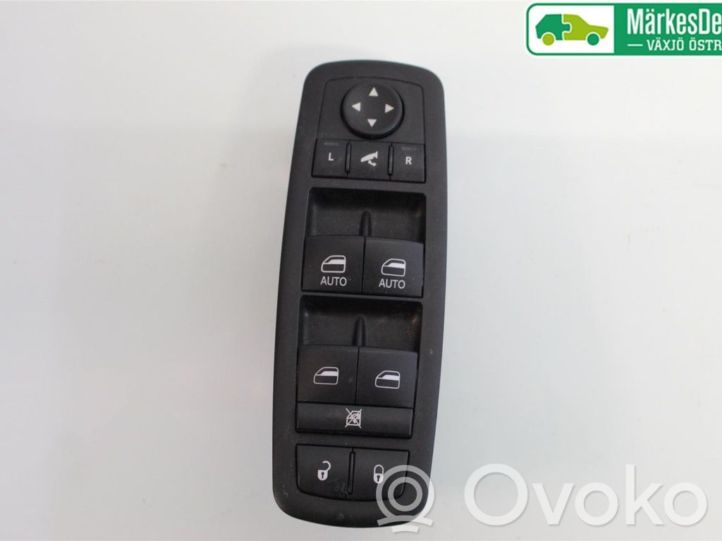 Fiat Freemont Electric window control switch 