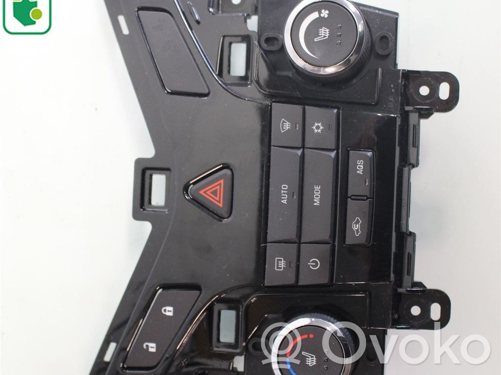 Chevrolet Cruze Unitate control climatizare 
