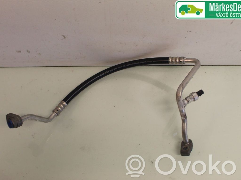 Ford Focus Ilmastointilaitteen putki (A/C) 