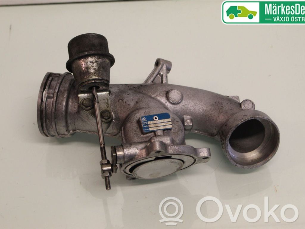 BMW 5 E60 E61 Interkūlera šļūtene (-es) / caurule (-es) 