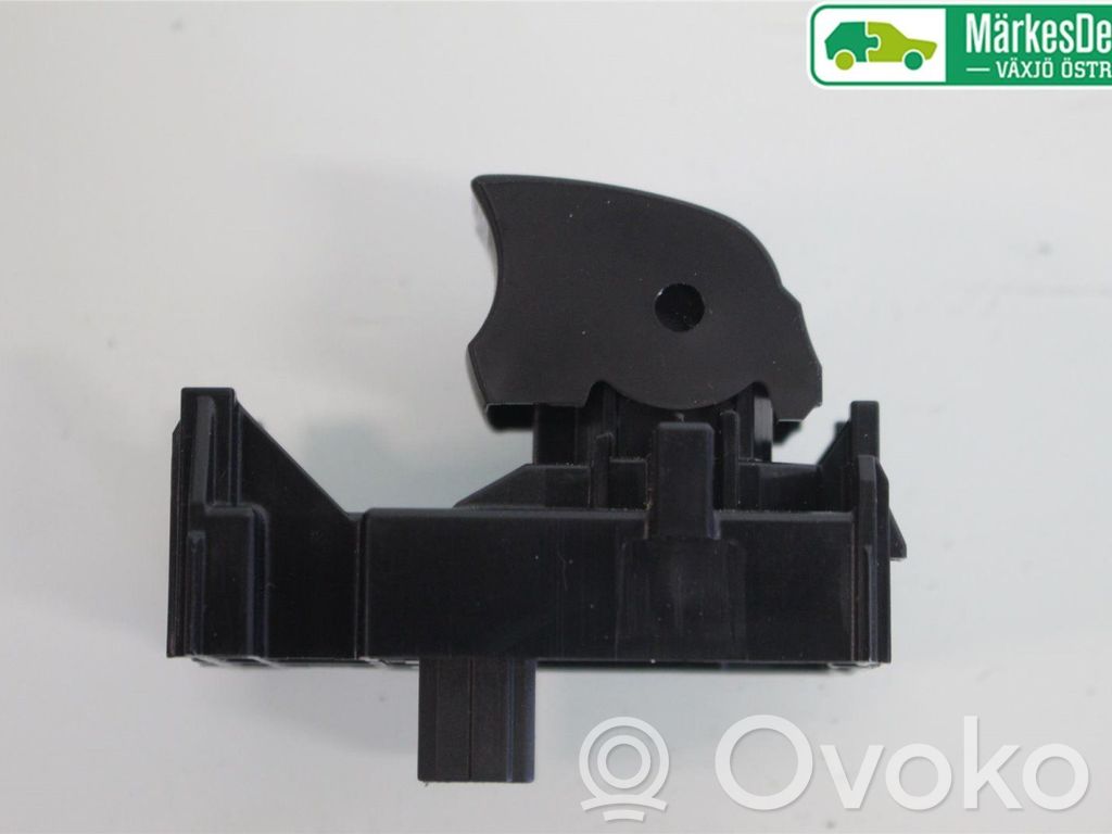 Electric window control switch   8481002250