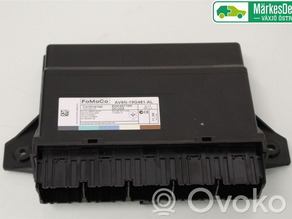 Mukavuusmoduuli   1829420,5WK49778M,AV6N19G481AL