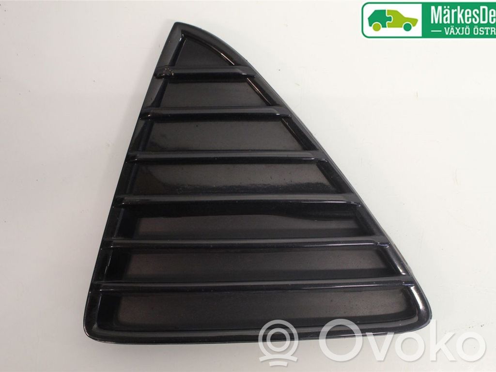 Ford Focus Front bumper lower grill 