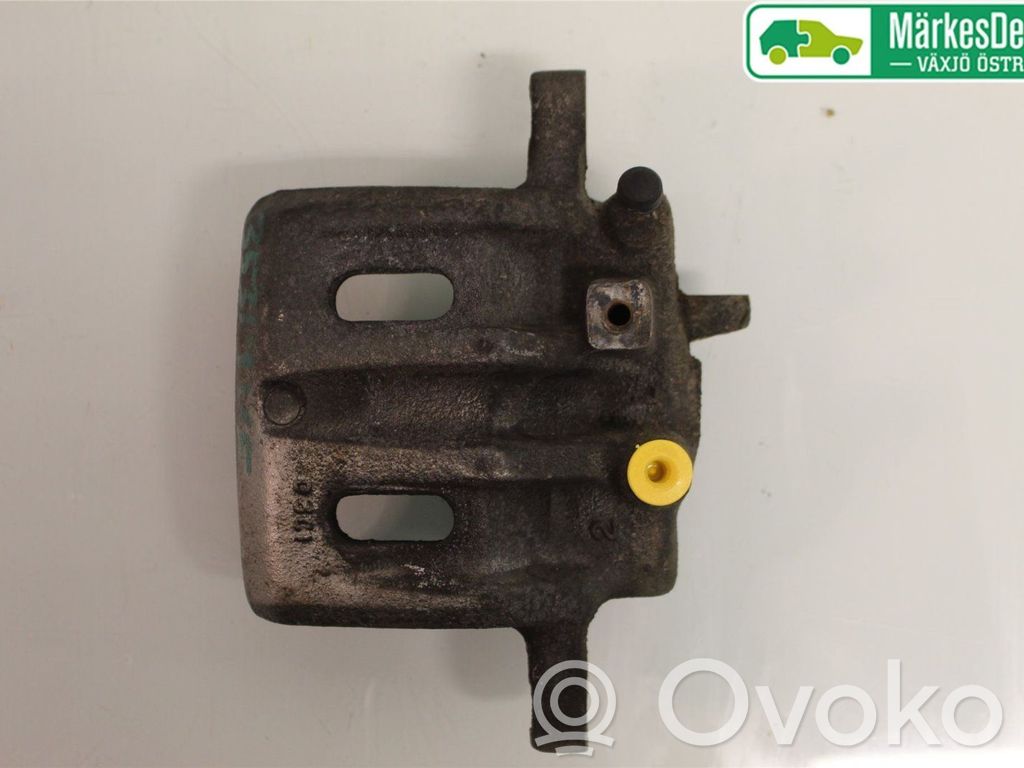 Mitsubishi Pajero Zacisk hamulcowy przedni 