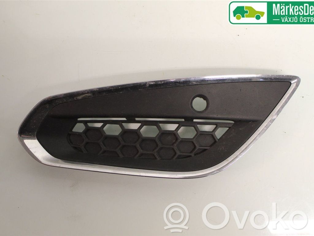 Volvo V60 Kampinė priekinio bamperio dalis 