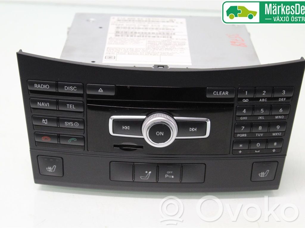 Mercedes-Benz E W212 Panel / Radioodtwarzacz CD/DVD/GPS 