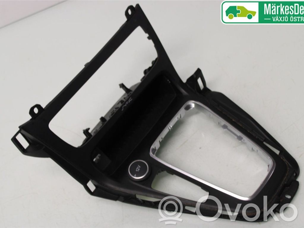 Ford Focus Gear shifter surround trim plastic 