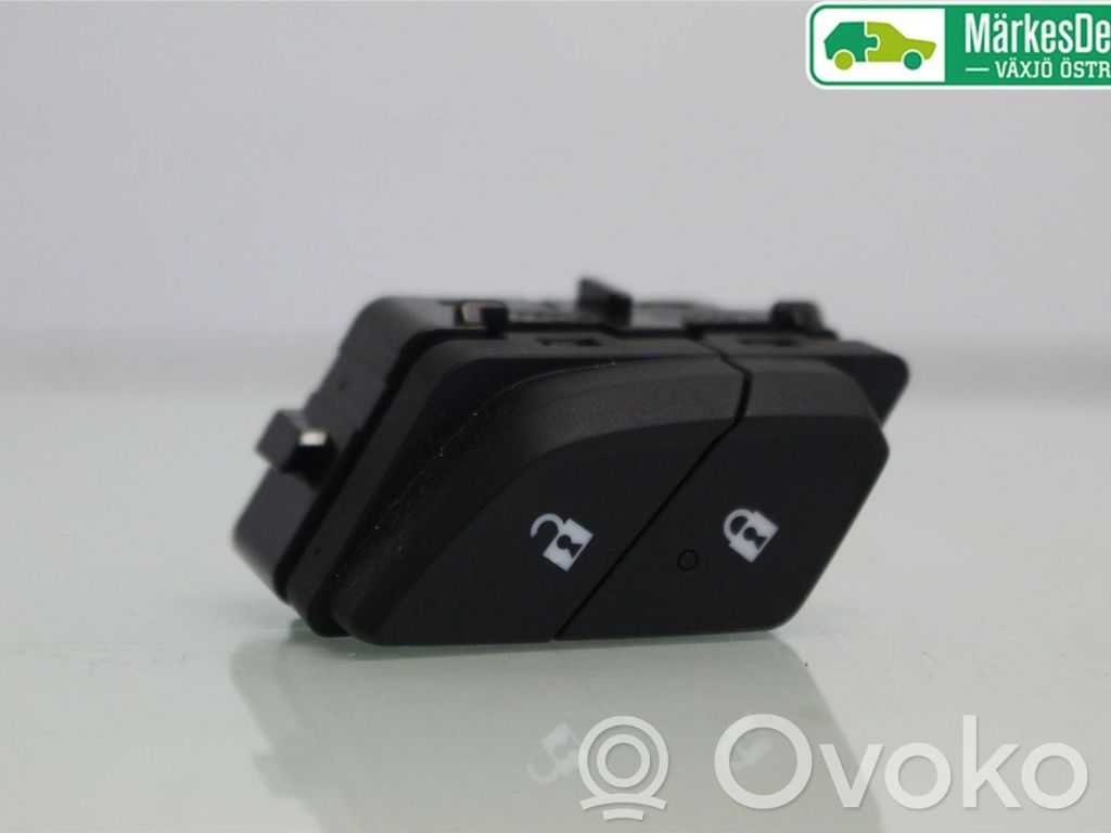 Chevrolet Camaro Central locking switch button 