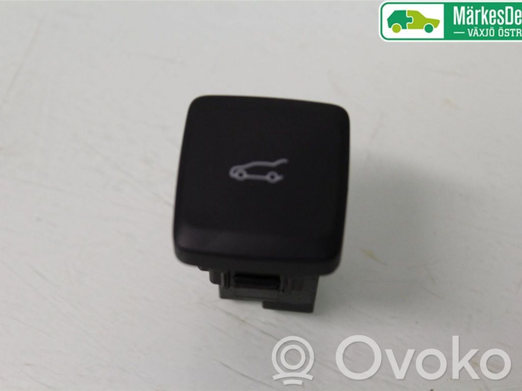 Ford Mondeo MK V Tailgate/boot open switch button 