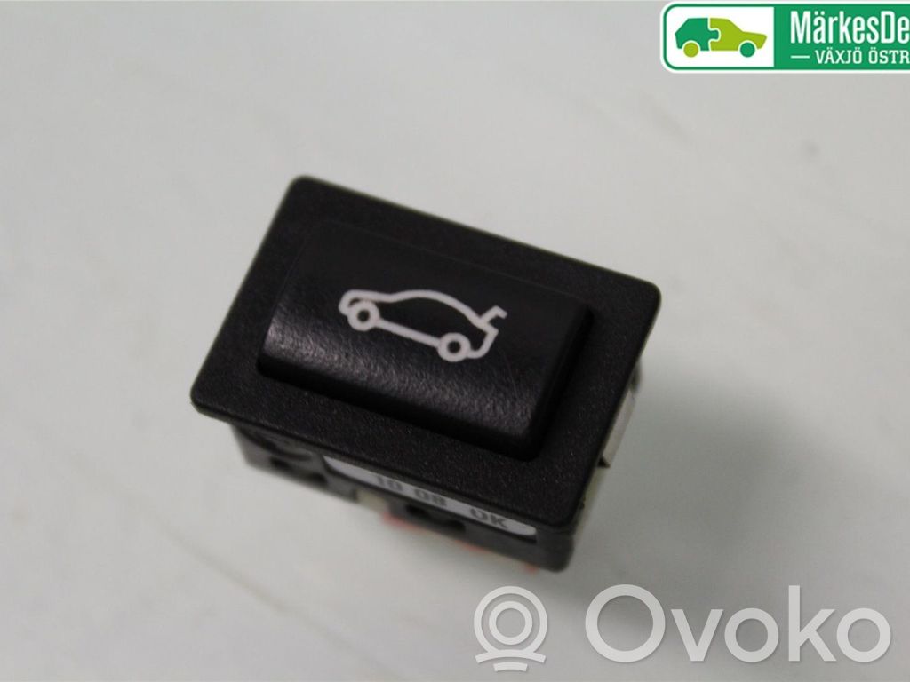 Tailgate/boot open switch button   61318375580,6921846,6921846