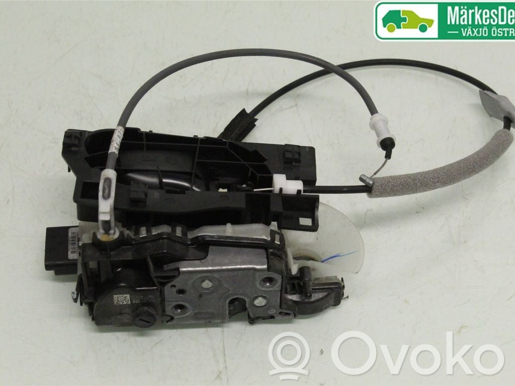 Opel Vivaro Priekšpusē slēdzene 