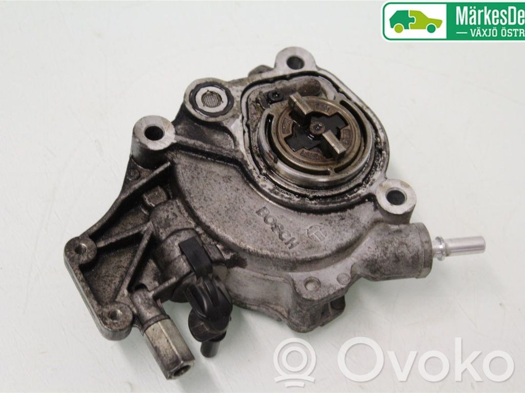 Ford Mondeo MK IV Vacuum pump 