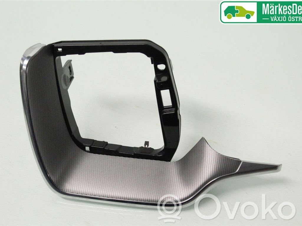 Volvo XC90 Dashboard glove box trim 