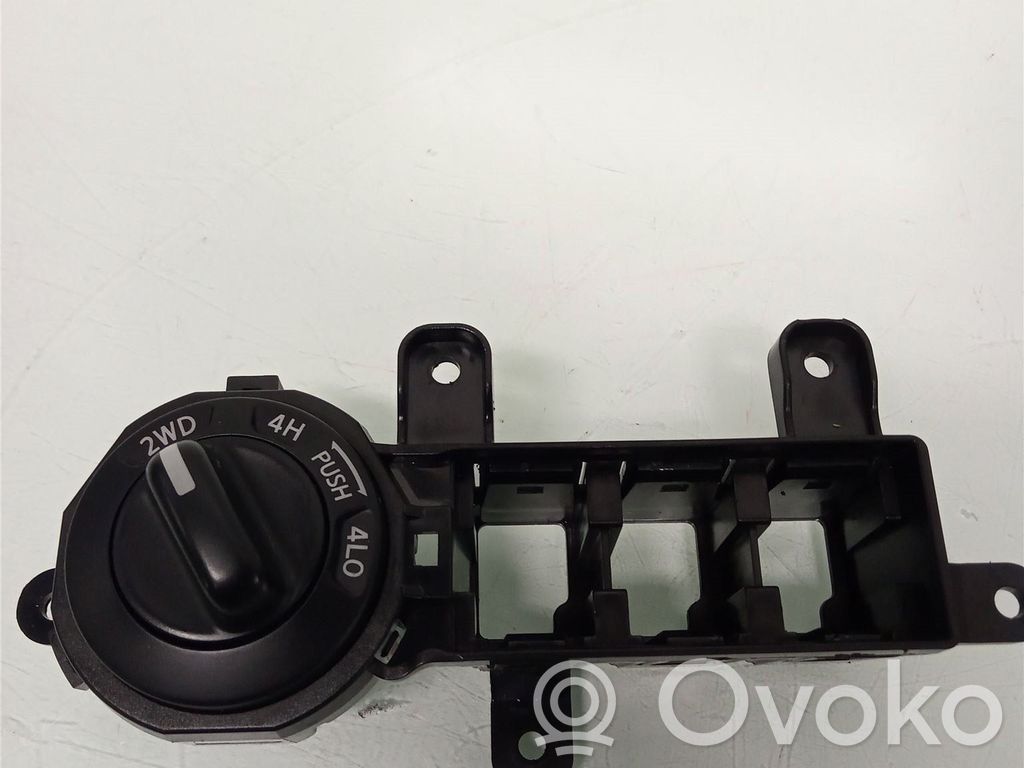 Nissan Navara D23 Interruptor de bloqueo del diferencial 