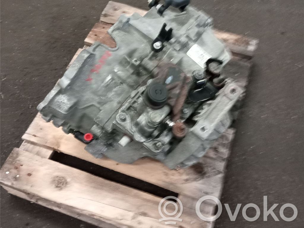 Volvo V70 Scatola del cambio manuale a 6 velocità 