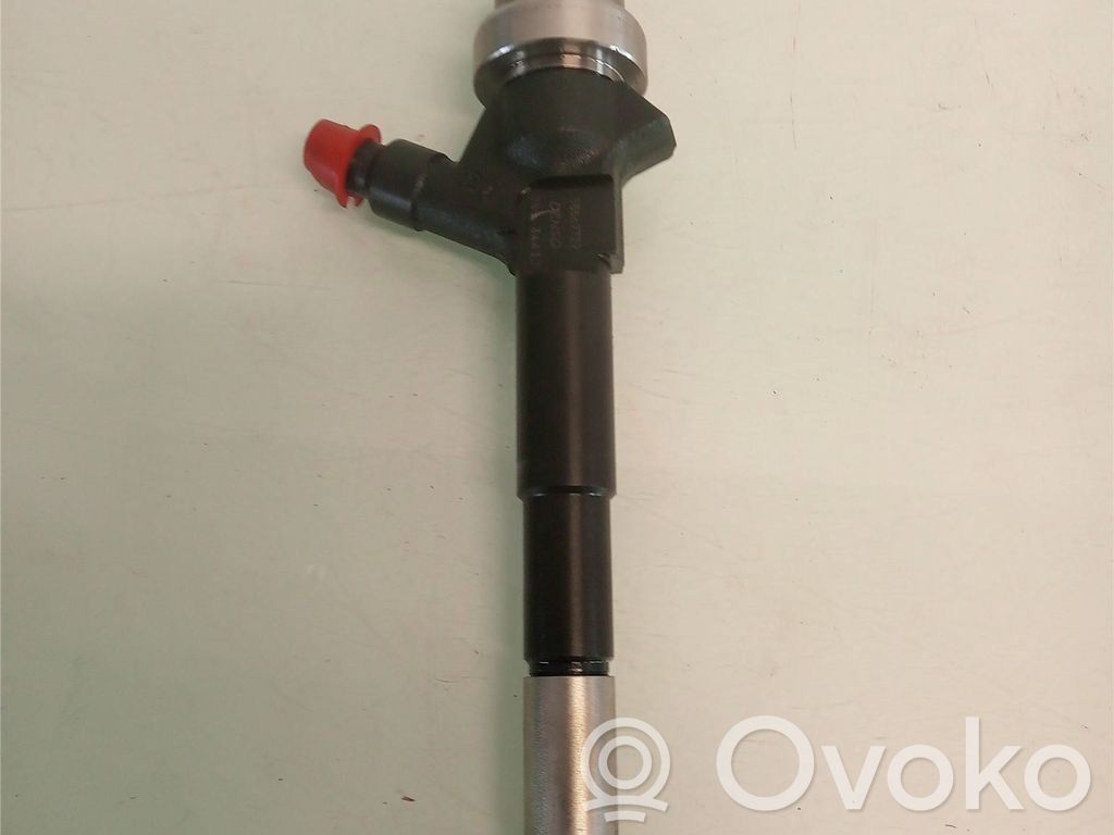 Opel Astra J Inyector de combustible 