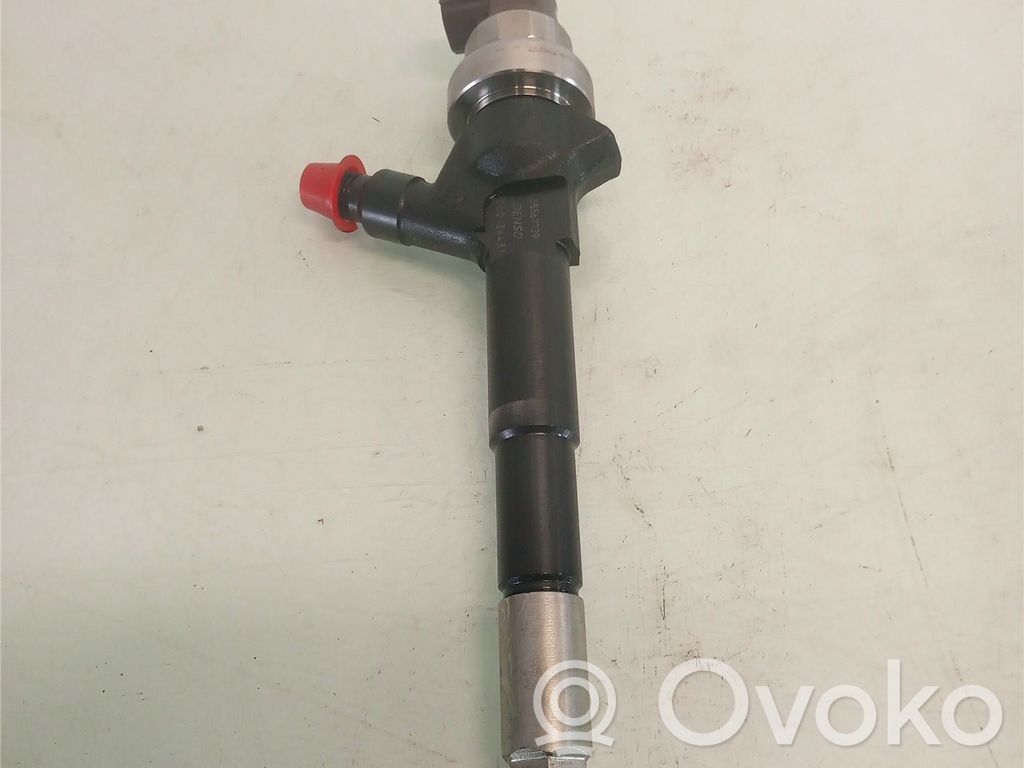 Opel Astra J Inyector de combustible 