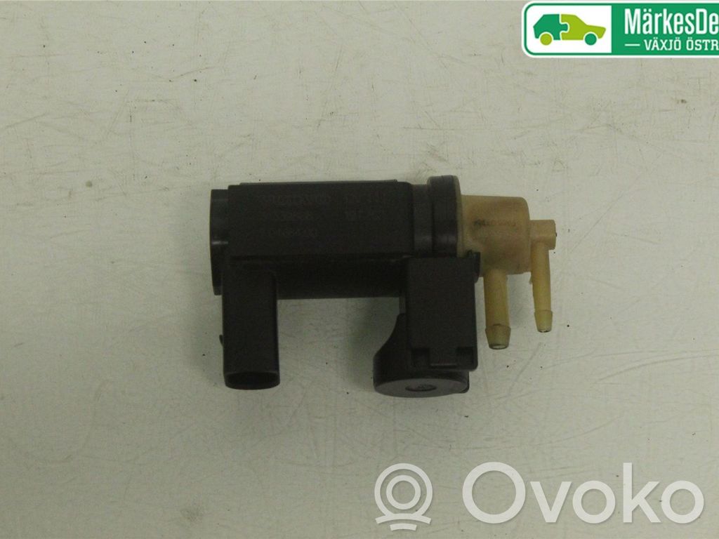Válvula de vacío   31339808,70466400,31339808