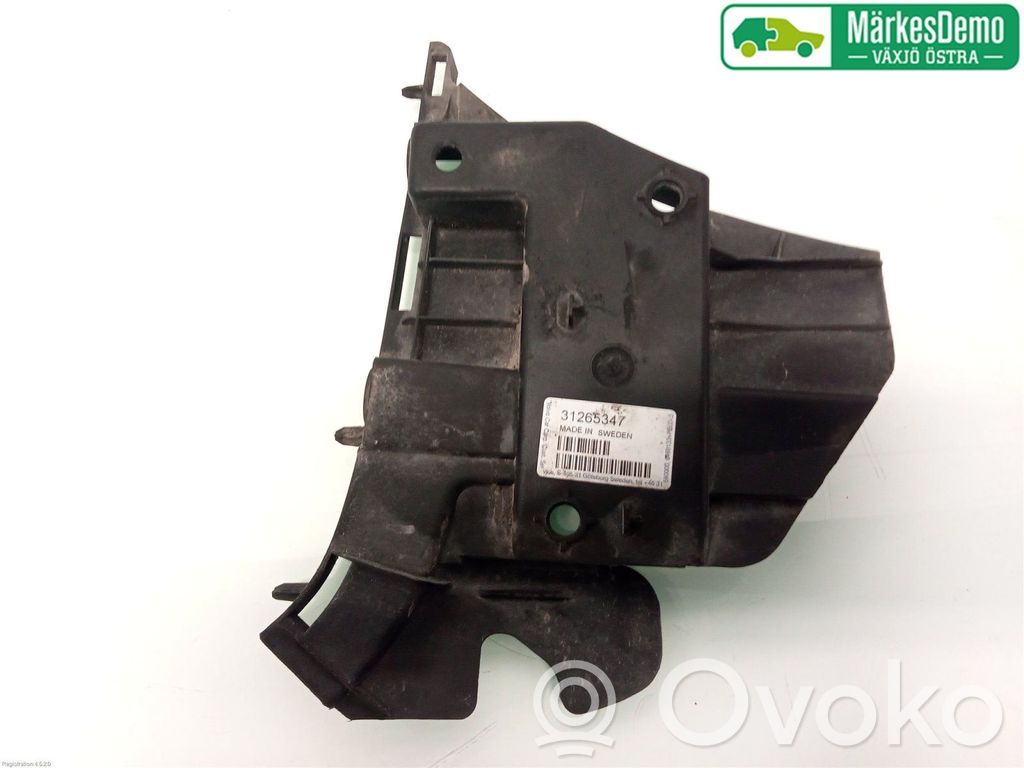 Volvo V70 Front bumper mounting bracket 